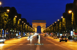 GuestToGuest, traveling, sharing economy, famous streets, champs elysees