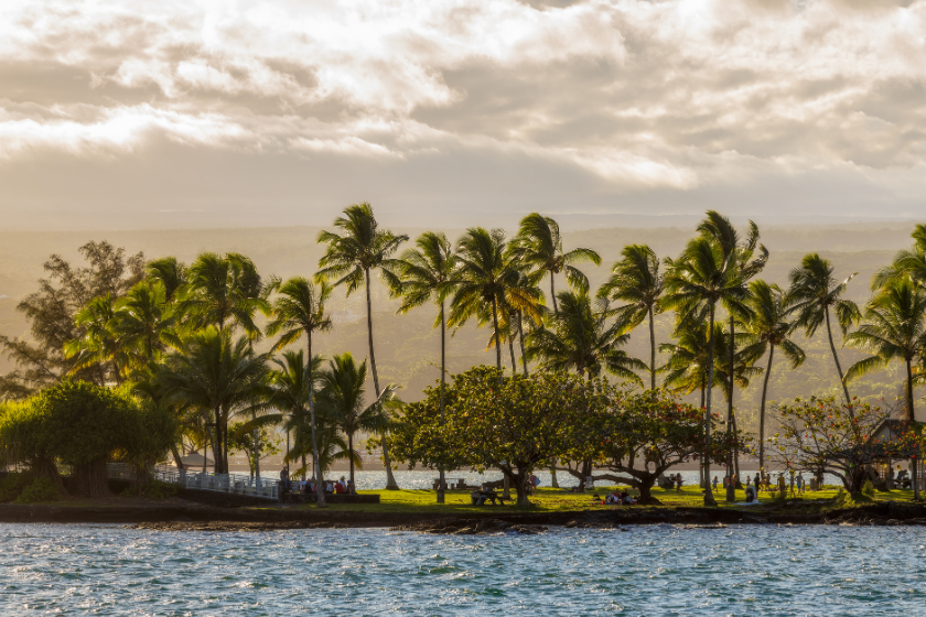 where to vacation in september hilo hawaii