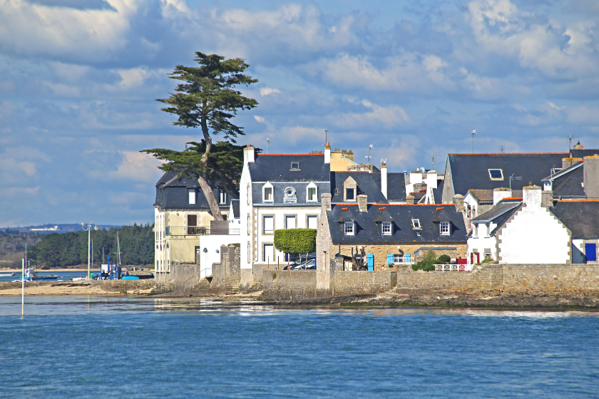 Île-Tudy small towns in france to visit