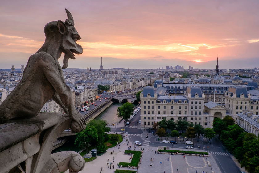reasons to visit paris history
