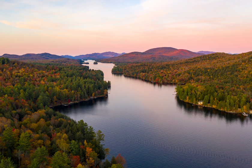 Summer vacation spots in the East Coast : The Adirondack Mountains in New York