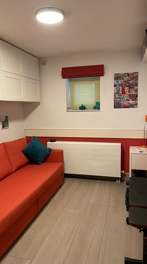 Need a night or two in Leiden? Everything is negotiable depending on party size. 1 or 2 nights.