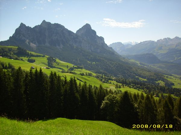 Cosy apartment near to Lucerne and Zurich. Minimum one week.