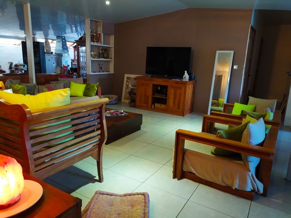 Cherche destinations en Europe pour échanges contre Guestpoints ou simultanés.