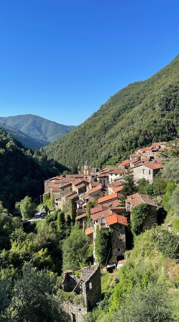 The Italian Dream - Big Romantic House in idyllic village