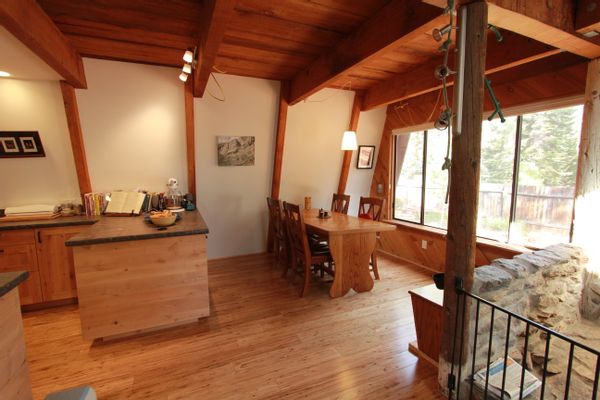 Mountain Home in an Outdoor Paradise