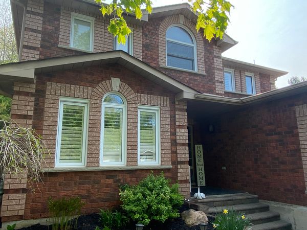 Family home with pool close to freshwater lake