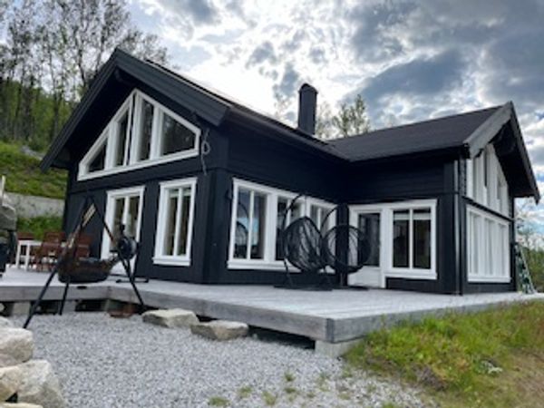 Elins cabin in the mountains, lovely hikes and perfect for skiing