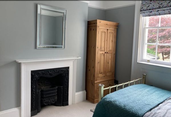 Berkhamsted hospitality: first floor suite 30 minutes to London and 15 minutes to Watford.