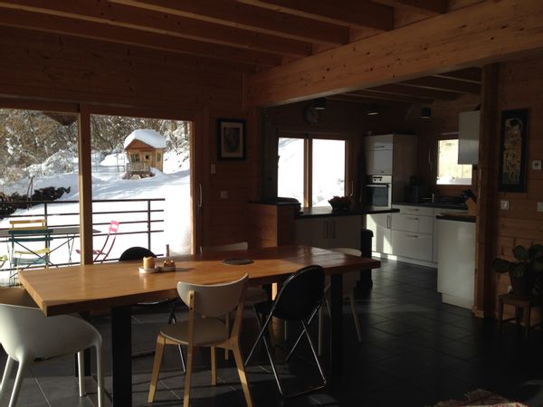 Charmant chalet entre lac et montagnes