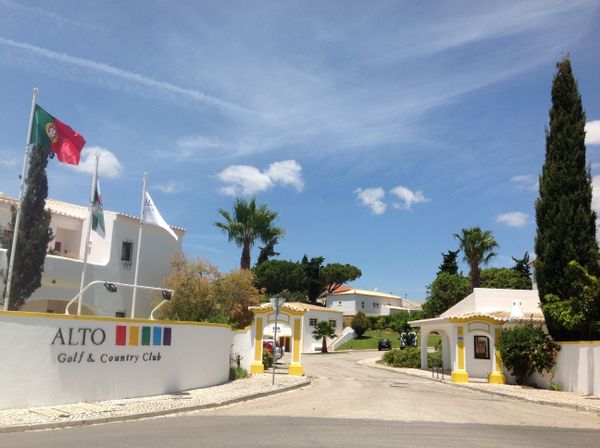 2 Bedroom Apt in this 5* Alto Club 5 mins wk to ALvor