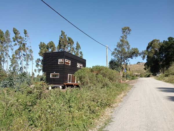 Casa entre la sierra y el bosque