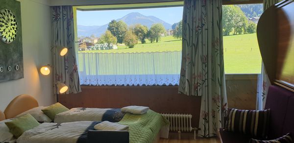 Susan and Marcos hus