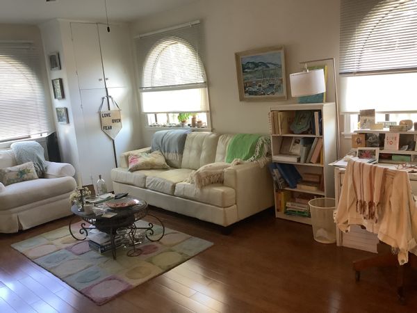 Charming Historical Sonoma Wine Country Home Just Off Plaza