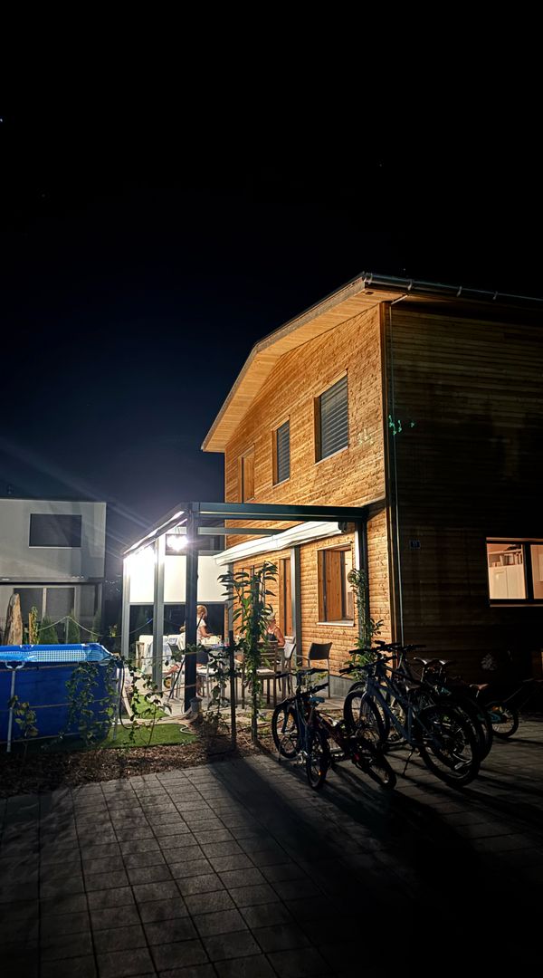 Nicolas & Cindy's Family's house