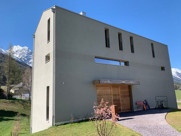 Mosca's family home no exchange in winter