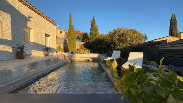 Vila s grijanim bazenom i jacuzzijem u srcu zelene Provanse u Varu.