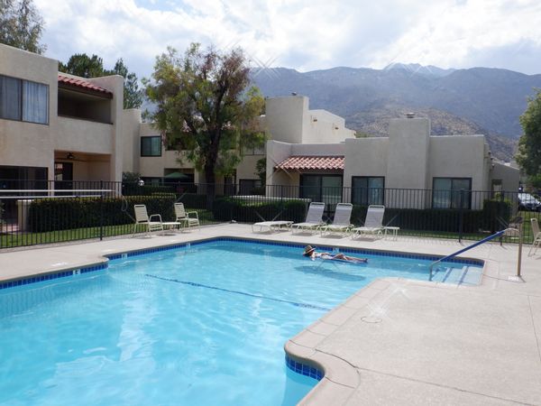 Laurie and Charlies hus