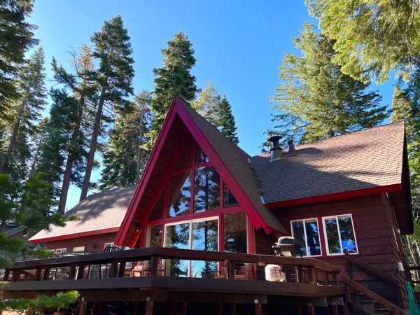 Casa de Michelle, Anne, Tristan, and Mia