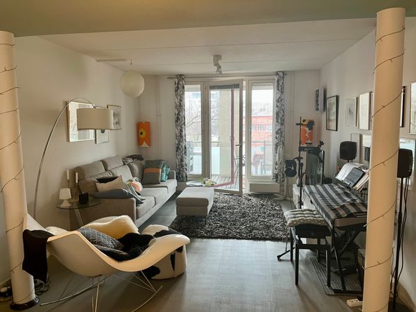 A lovely and recently renovated home with a Sauna!