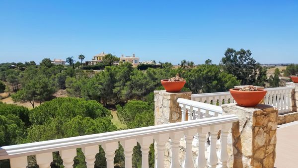 Frédéric, Caro and Dam s Haus