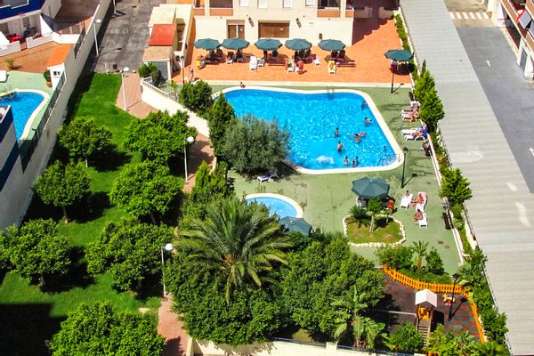 <Es un aprtamento de veraneo ubicado en un entorno de playas inmejorables. Bienvenidos a nuestra casa !