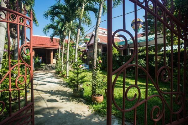 Keith & Huong s Haus