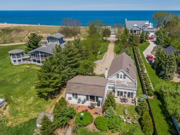 Lighthouse on The Galien