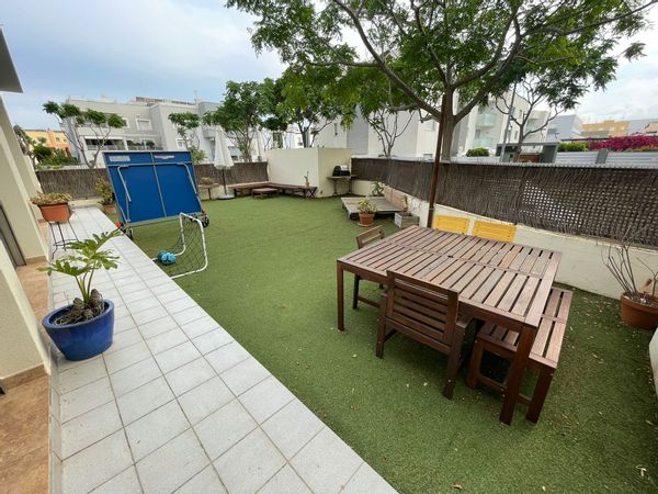 gonzalo & estefis hus