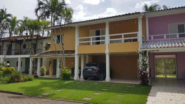 Daniella and Cloviss hus