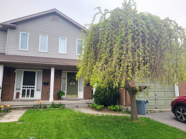 4-bed semi-detached home 15min from Niagara Falls