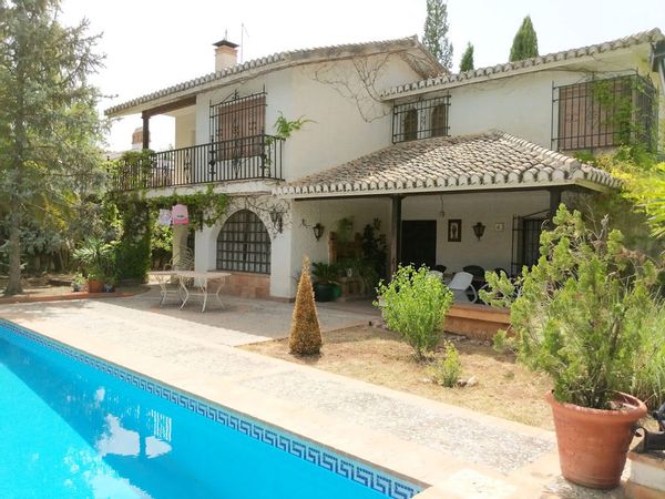 Cortijo en Cubillas-Granada