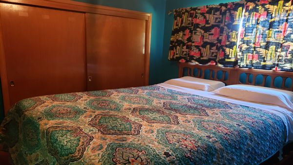 Peaceful and Central in Scenic Hill