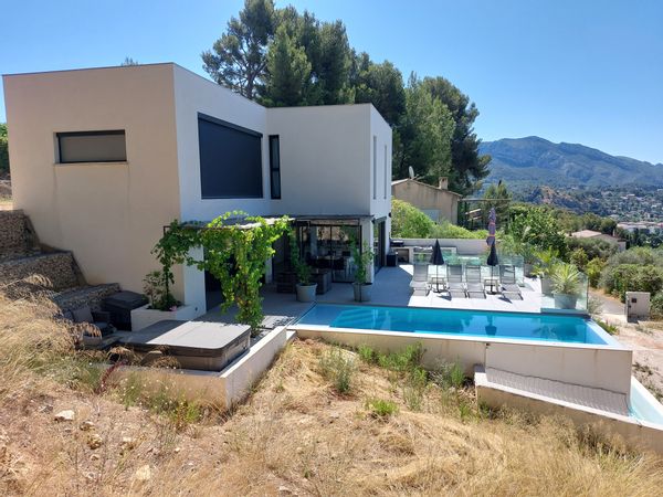 Cédric et Marinaina kuća