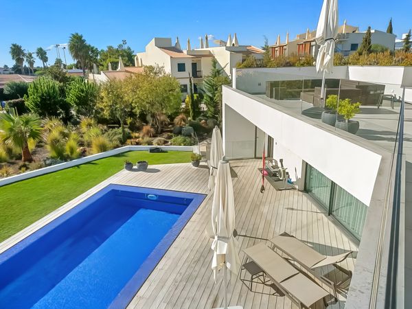 Anneke, Tjerk & Tesss hus