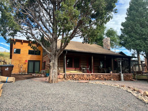 John and Andreas hus