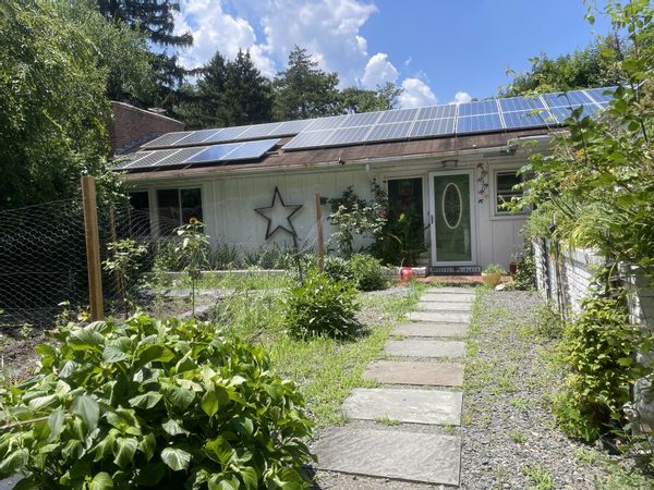 Home In the Trees, Five Minutes to the Metro