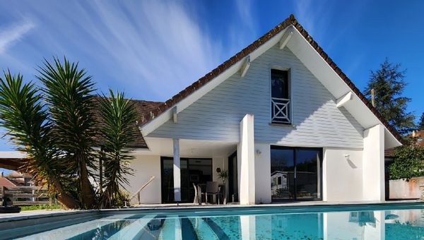 Nathalie et sa famille s Haus