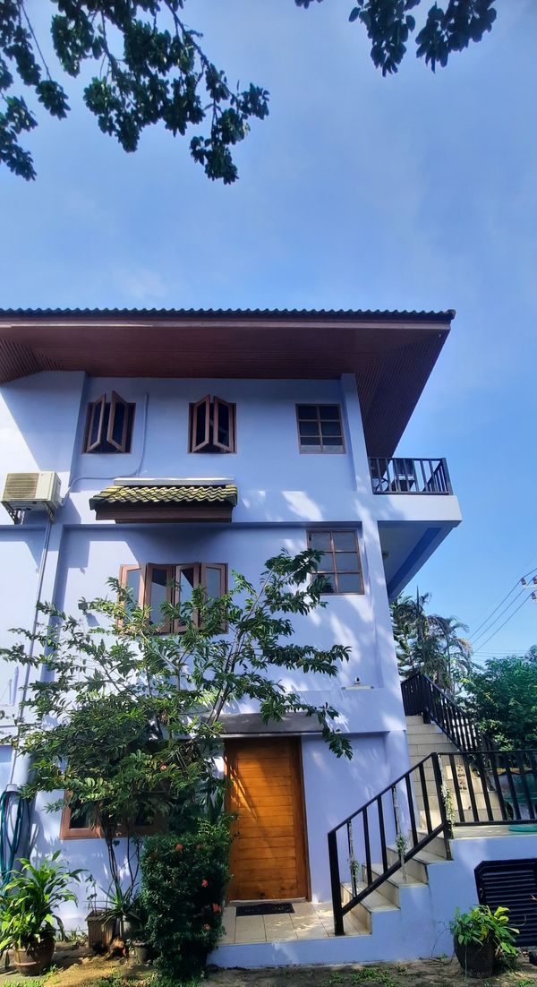 Bright & cozy room with adjoining bathroom Close to Big Buddha, Chalong, Phuket