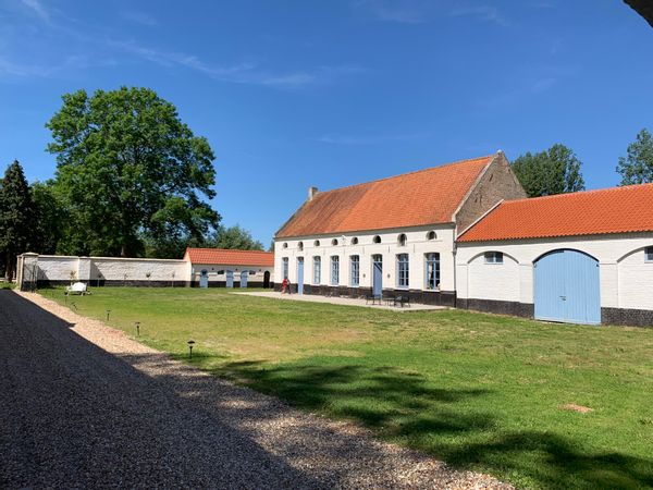 2 rooms in a beautiful French farmhouse in the countryside