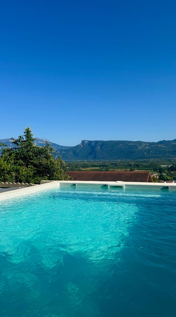 Natalia, Dorian, Mati & Lanas hus