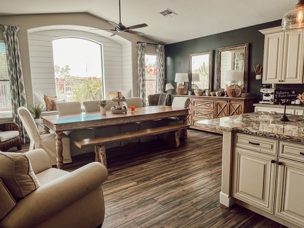 Lindsay and Ryans hus