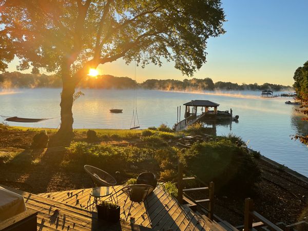 Lake Norman Paradise near Charlotte (CLT) NC  Wake to Sunrise Views-Swim-Relax-Play-Fire pit-Repeat!
