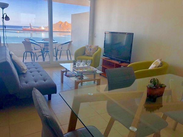 Angela's beach house - Not available from January - March