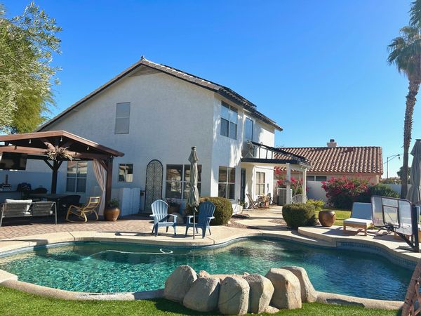 Marcin and Melyssas hus