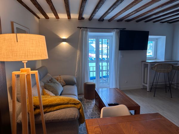 Bilbao desayuno con vistas a la ría Wifi