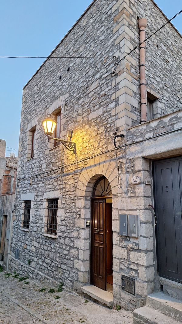 Appartamento Sales- Erice (Antonino's house)