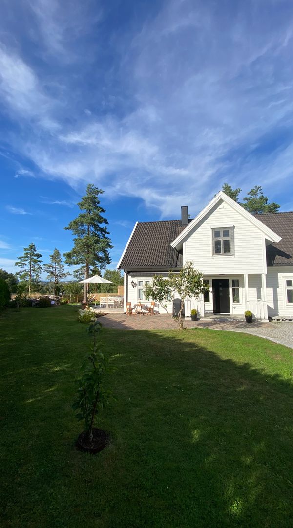 Family home in Oslo suburbia. 170 m2. Garden with a panoramic Oslo view!