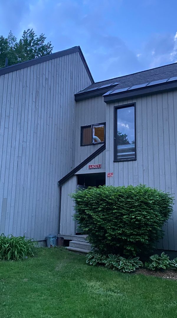 Vermont Getaway Close to Skiing, Golfing and Lake!