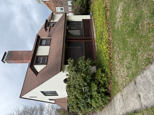 Charming 2-bedroom home in historic Poughkeepsie neighborhood